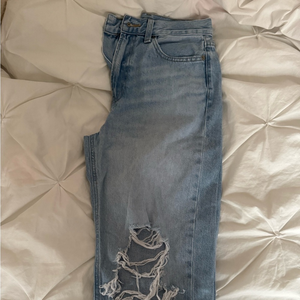 Uniqlo Distressed Straight Jeans